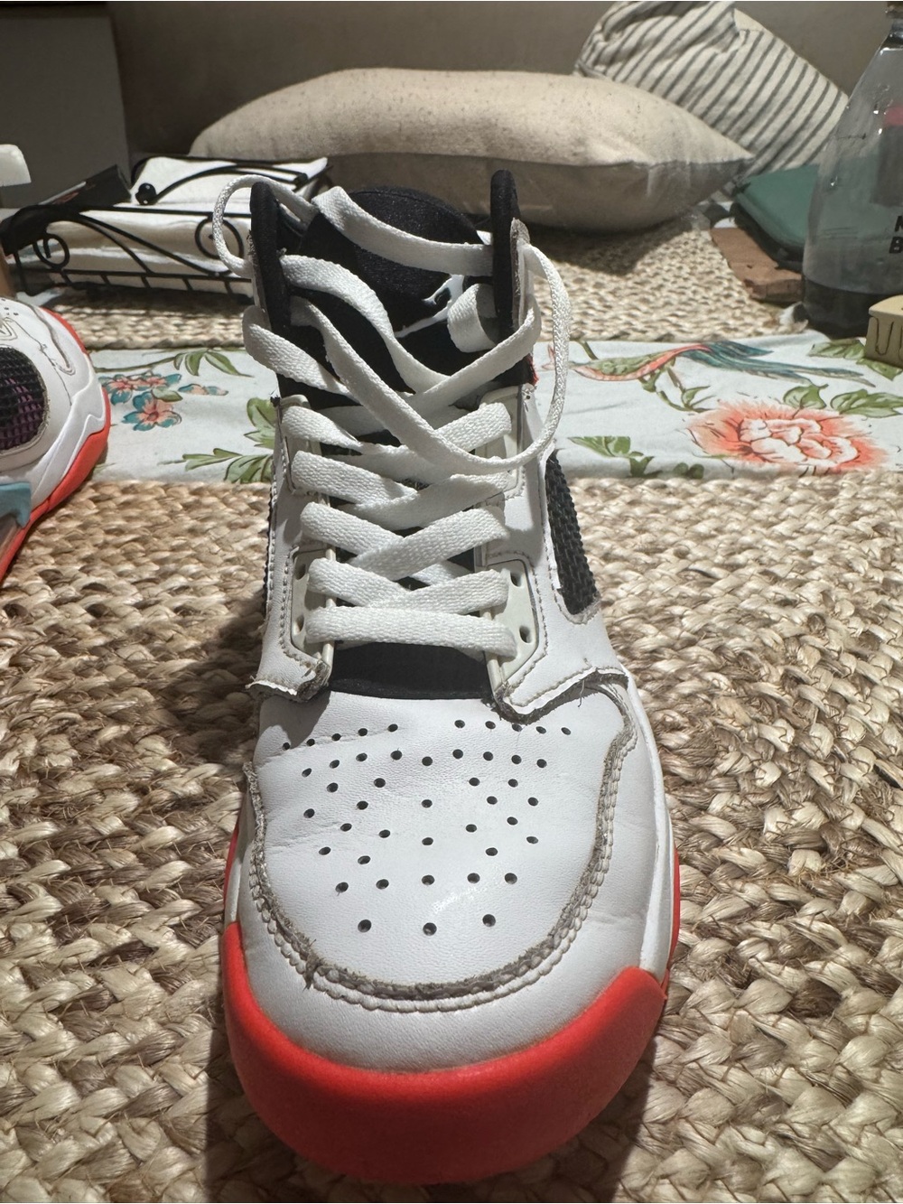 Nike Air Jordan Mars 270 White Hyper Pink Blue GS 7Y 8.5 Women’s Basketball Shoe - Picture 12 of 15